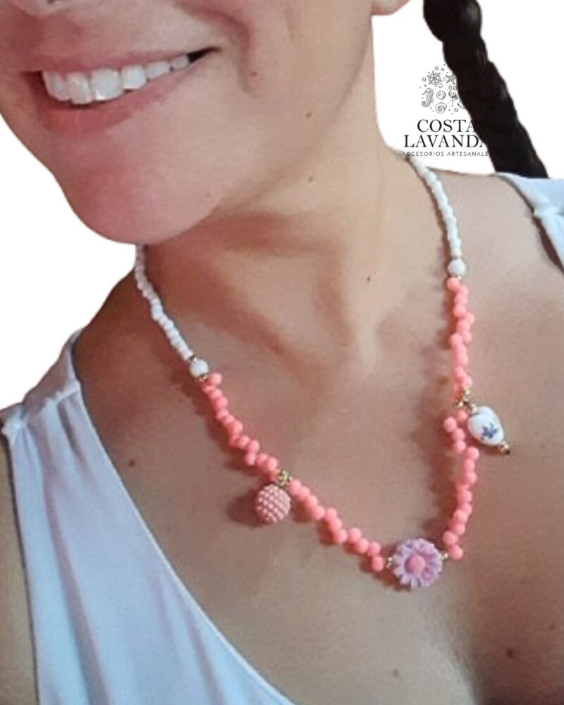 Matinée blanco, rosa, margarita